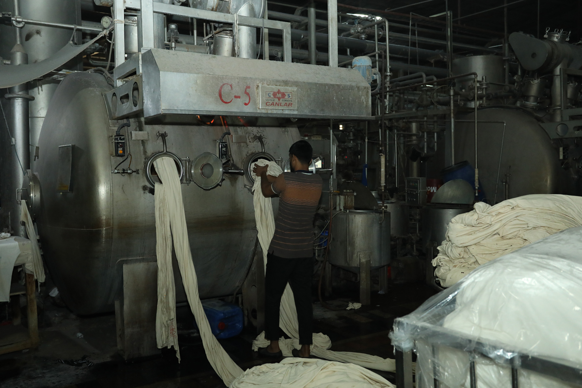 Dyeing Winch Azad Knit Composite Textile Mills (Pvt.) Ltd.